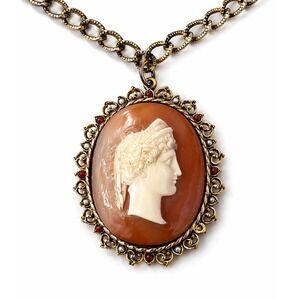 Vintage Cameo Pendant Necklace Gold Tone Filigree Frame Bead Accents Victorian